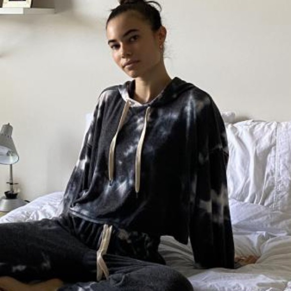 Urban Outfitters Out From Under Jenny Cosy Cropped Hoodie